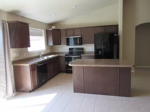 1809 25th St W, Williston, ND 58801 photo 18