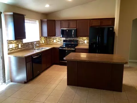 1809 25th St W, Williston, ND 58801 photo 32