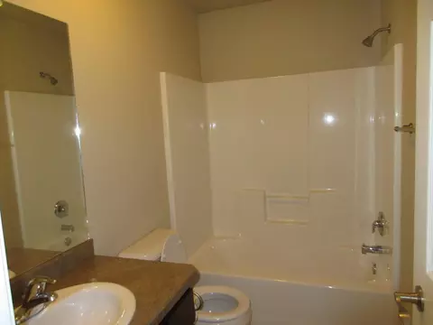 1809 25th St W, Williston, ND 58801 photo 6