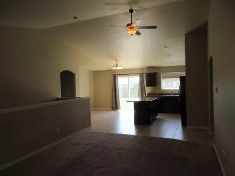 1809 25th St W, Williston, ND 58801 photo 4
