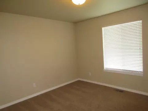 1809 25th St W, Williston, ND 58801 photo 7
