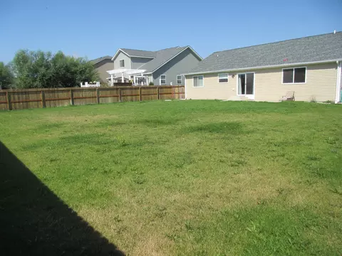 1809 25th St W, Williston, ND 58801 photo 21