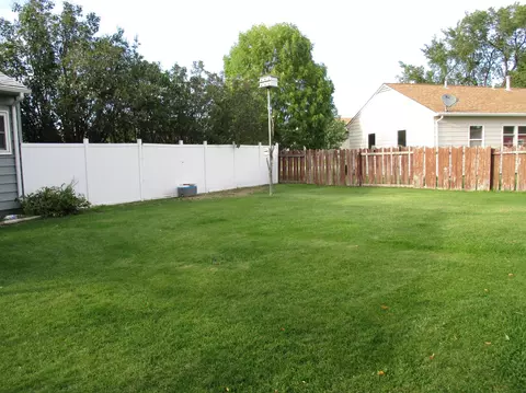 922 14th Ave W, Williston, ND 58801 photo 28