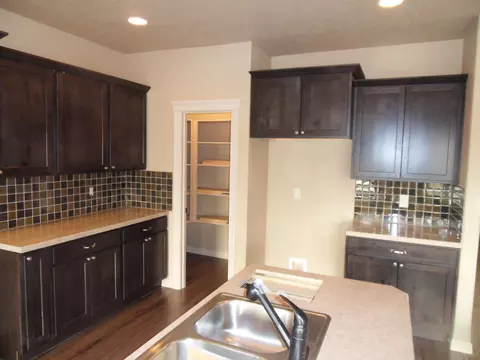 1821 23rd St W, Williston, ND 58801 photo 22
