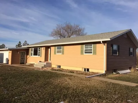 6820 2nd Avenue Cir E, Williston, ND 58801 photo 1