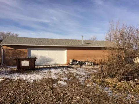 6820 2nd Avenue Cir E, Williston, ND 58801 photo 15