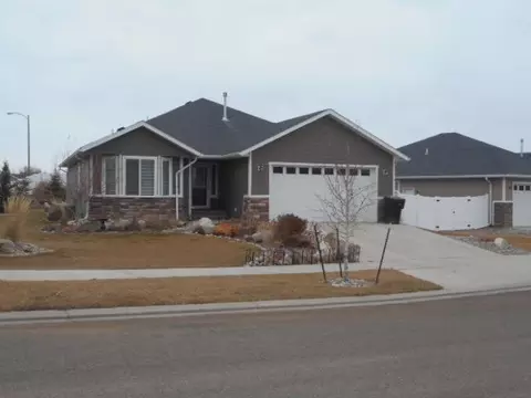 2110 23rd St W, Williston, ND 58801 photo 1