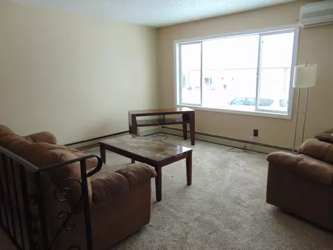 1909 7th Ave E, Williston, ND 58801 photo 4