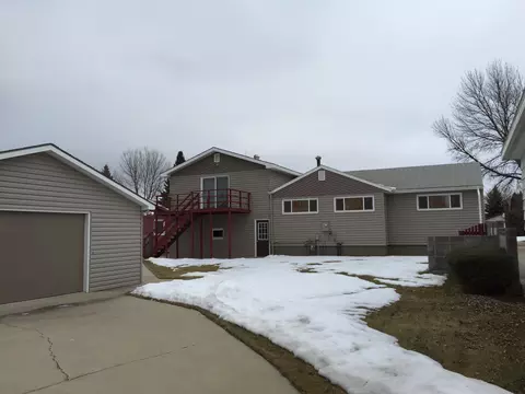2116 3rd Ave E, Williston, ND 58801 photo 36