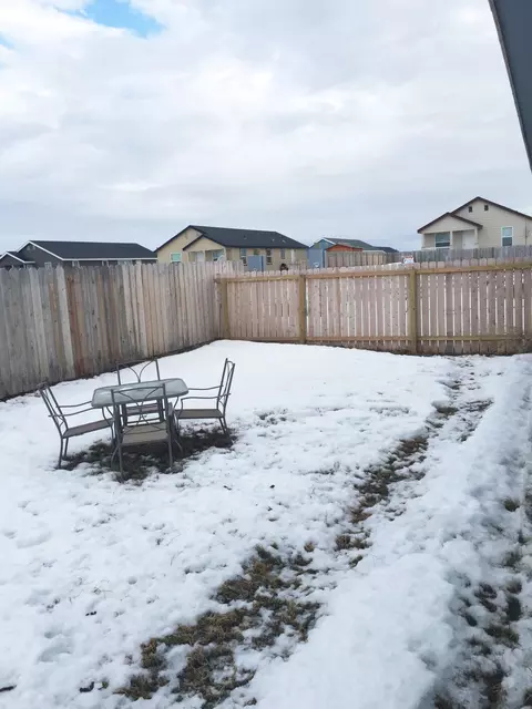 5613 Stoneview Ave, Williston, ND 58801 photo 9