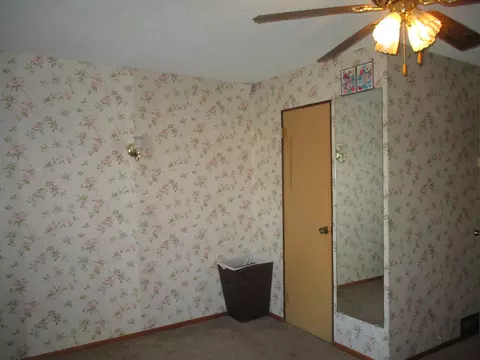 618 10th Ave W, Williston, ND 58801 photo 9