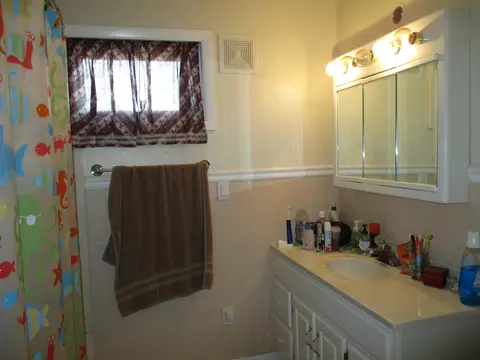 618 10th Ave W, Williston, ND 58801 photo 7