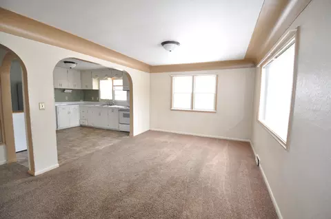 2123 6th Ave E, Williston, ND 58801 photo 5