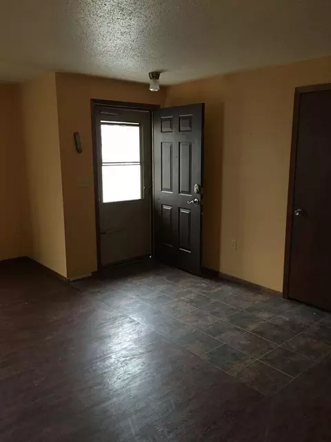 1823 20th Ave W, Williston, ND 58801 photo 4