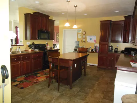 14009 Prairie Ln, Williston, ND 58801 photo 3