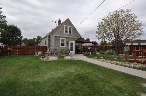 922 4th Ave W, Williston, ND 58801 photo 18
