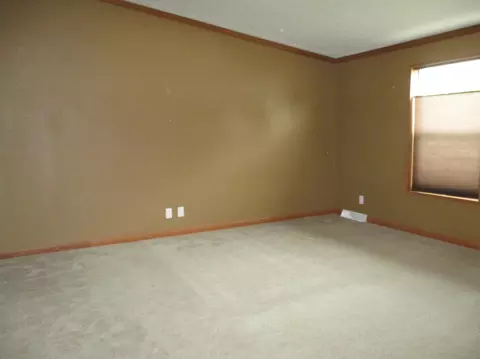 810 6th Ave NW, Williston, ND 58801 photo 8