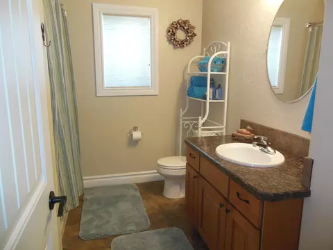 2510 12th Ave W, Williston, ND 58801 photo 8