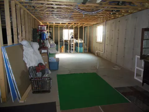 2510 12th Ave W, Williston, ND 58801 photo 20
