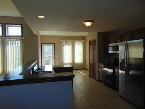 3329 Prairie Commons St, Williston, ND 58801 photo 8