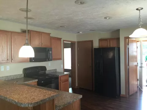 1831 31st St W, Williston, ND 58801 photo 5
