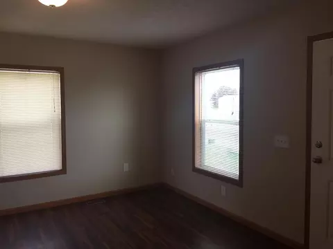 1831 31st St W, Williston, ND 58801 photo 2