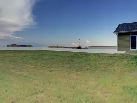 13923 Western Way, Williston, ND 58801 photo 32