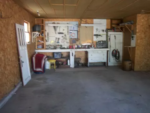 824 6th Ave E, Williston, ND 58801 photo 12