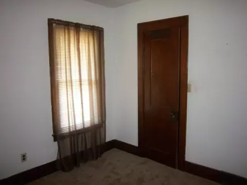 824 6th Ave E, Williston, ND 58801 photo 11