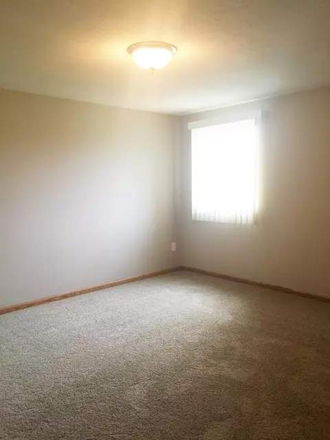 3127 3129 Long Branch Ave, Williston, ND 58801 photo 43