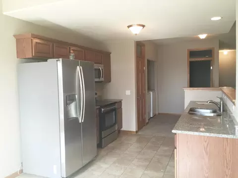 3127 3129 Long Branch Ave, Williston, ND 58801 photo 11