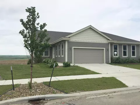 3127 3129 Long Branch Ave, Williston, ND 58801 photo 4