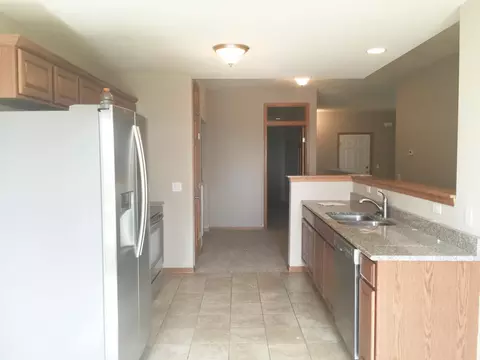 3127 3129 Long Branch Ave, Williston, ND 58801 photo 10