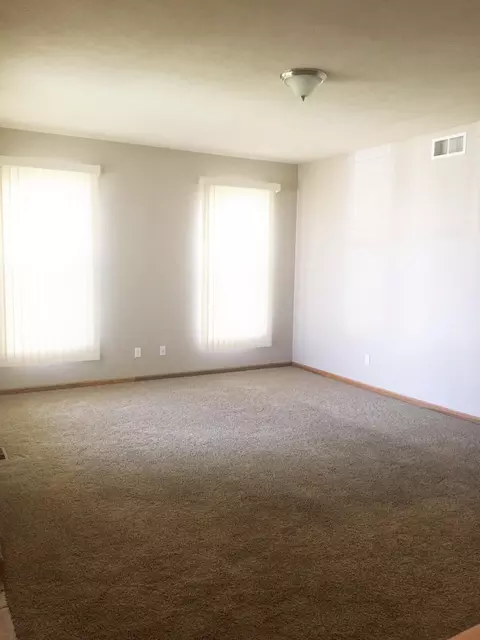 3127 3129 Long Branch Ave, Williston, ND 58801 photo 7