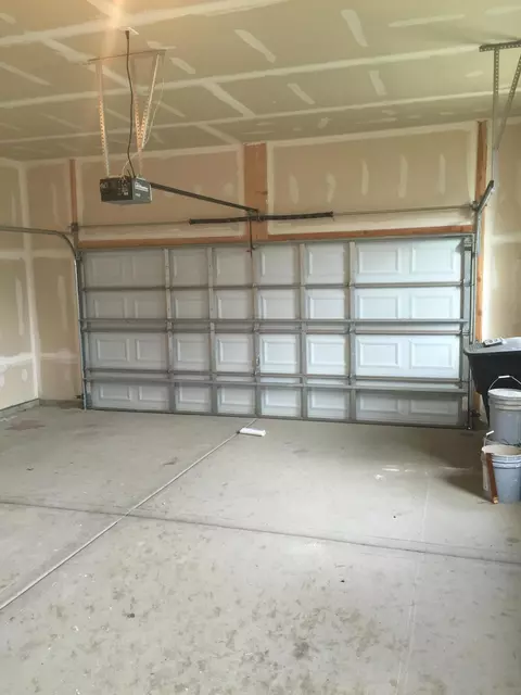 3127 3129 Long Branch Ave, Williston, ND 58801 photo 32