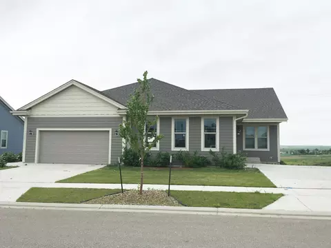 3127 3129 Long Branch Ave, Williston, ND 58801 photo 1
