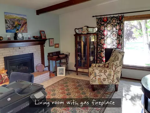 1408 Hillcourt E, Williston, ND 58801 photo 4