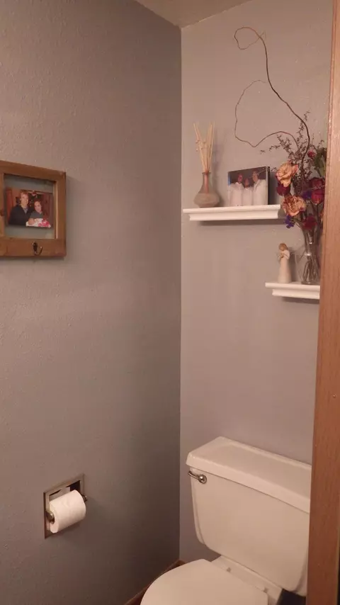 1807 10th Ave E, Williston, ND 58801 photo 6