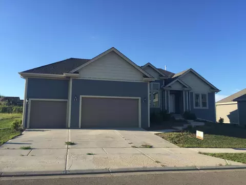 3300 30th St W, Williston, ND 58801 photo 1