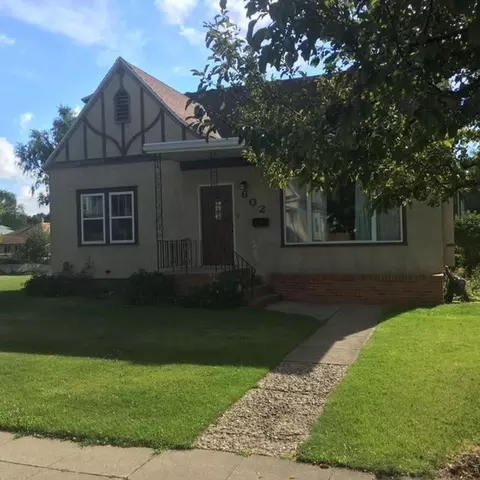 602 2nd Ave E, Williston, ND 58801 photo 1