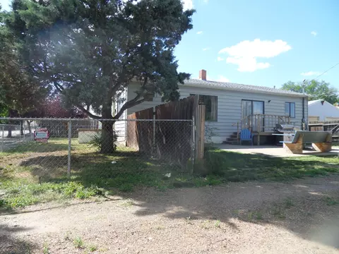 616 5th St W, Williston, ND 58801 photo 2