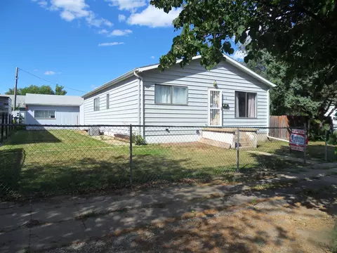 616 5th St W, Williston, ND 58801 photo 1