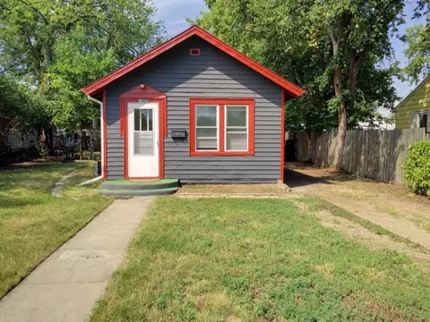 1005 7th Ave W, Williston, ND 58801 photo 2