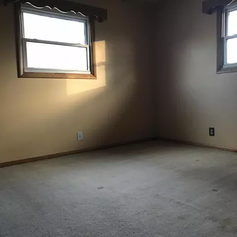 923 Broadway W, Williston, ND 58801 photo 11