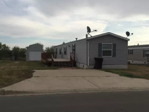 1818 37th St W, Williston, ND 58801 photo 1