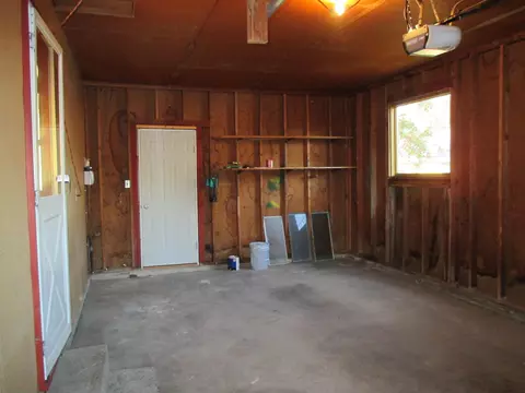 405 Hillside Ct, Williston, ND 58801 photo 26