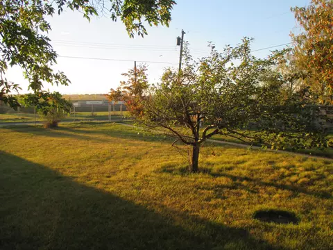 405 Hillside Ct, Williston, ND 58801 photo 24