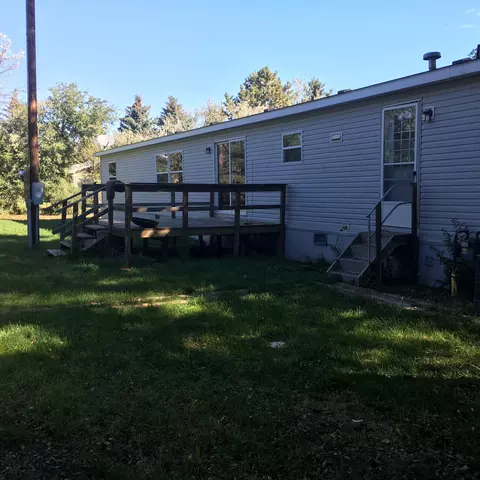 4017 2nd Ave E, Williston, ND 58801 photo 2