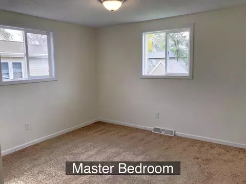 1924 9th Ave W, Williston, ND 58801 photo 9