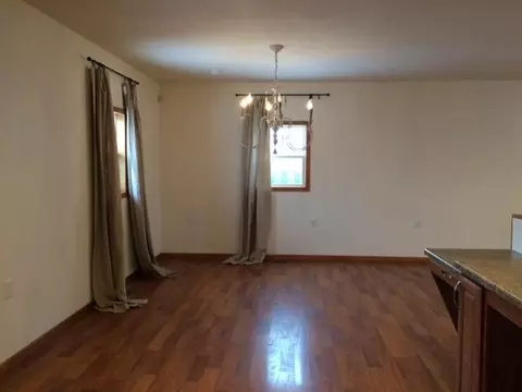 613 5th Ave W, Williston, ND 58801 photo 9